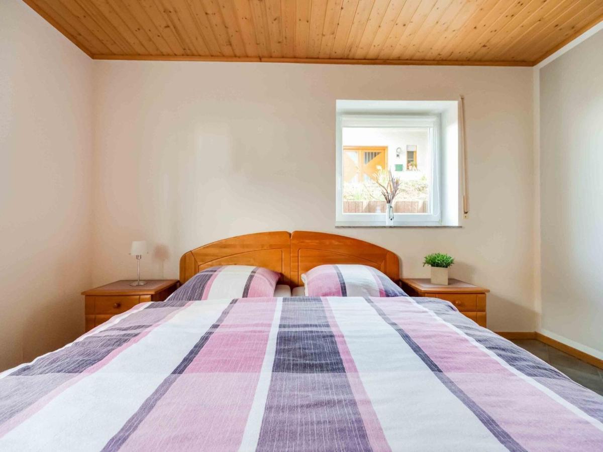 Holiday Home In The Eifel-Mosel With Garden Roes Eksteriør billede