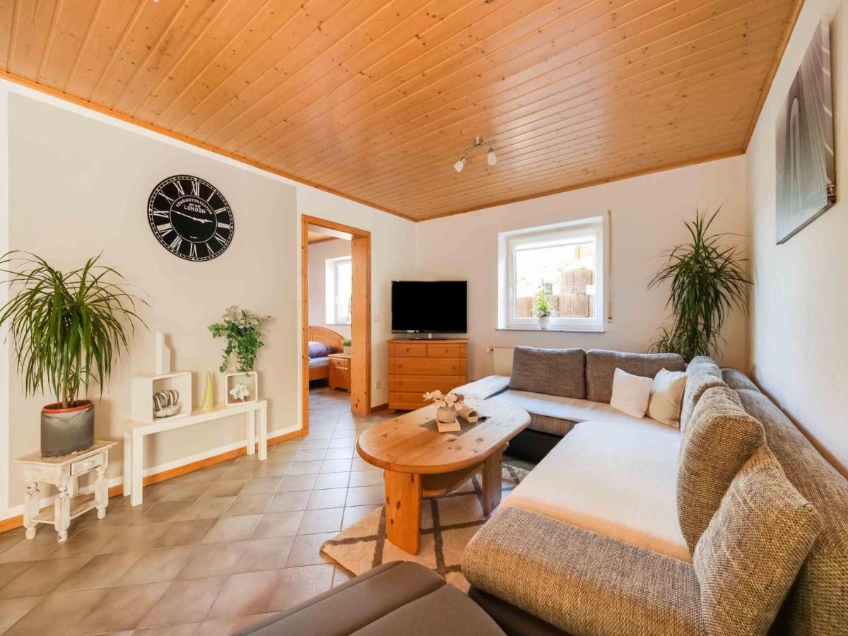 Holiday Home In The Eifel-Mosel With Garden Roes Eksteriør billede